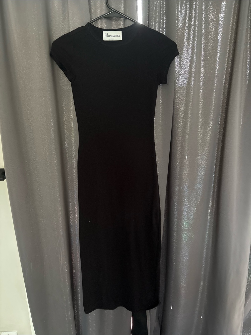No Boundaries Black Cap-Sleeve Maxi Dress